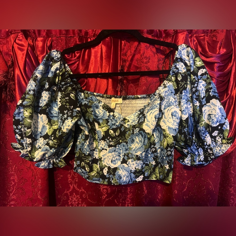 Flowery Croptop